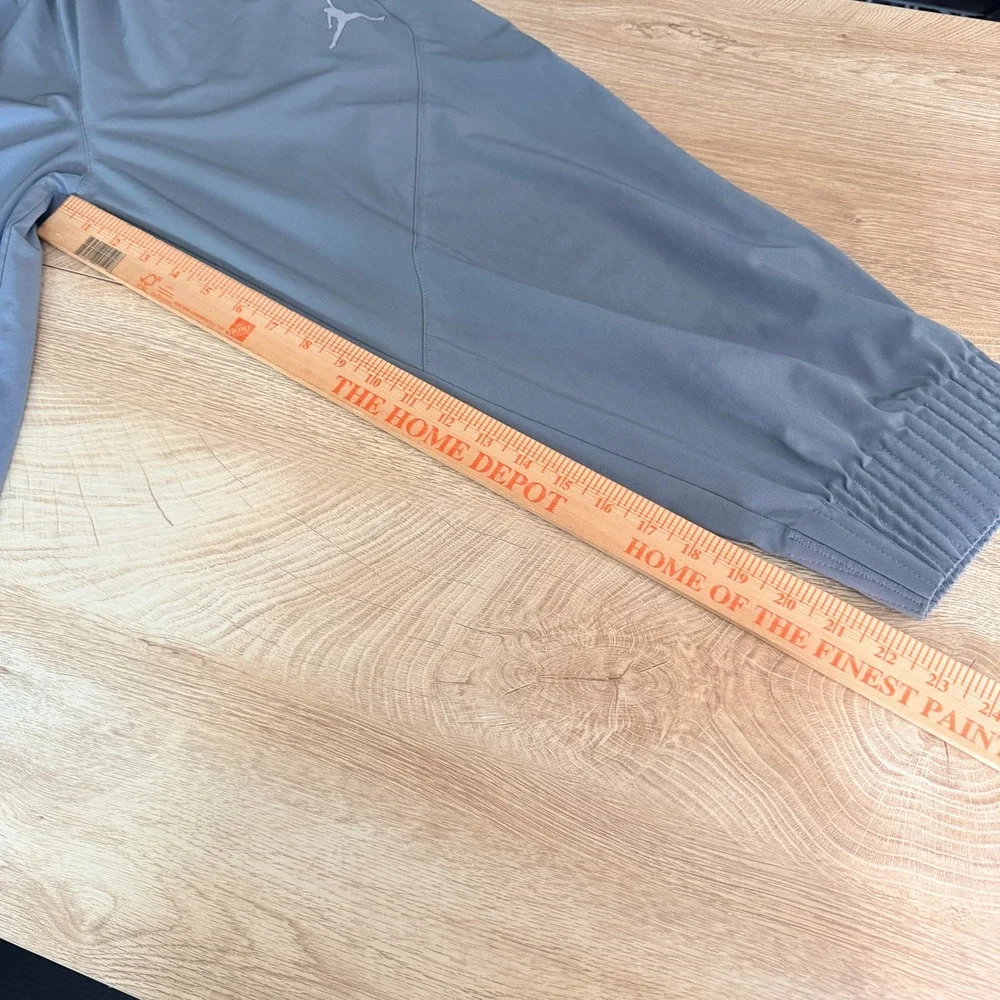 Nike Jordan Ultimate Flight Jumpman Cropped Joggers Pants Mens M Grey 724833-065
